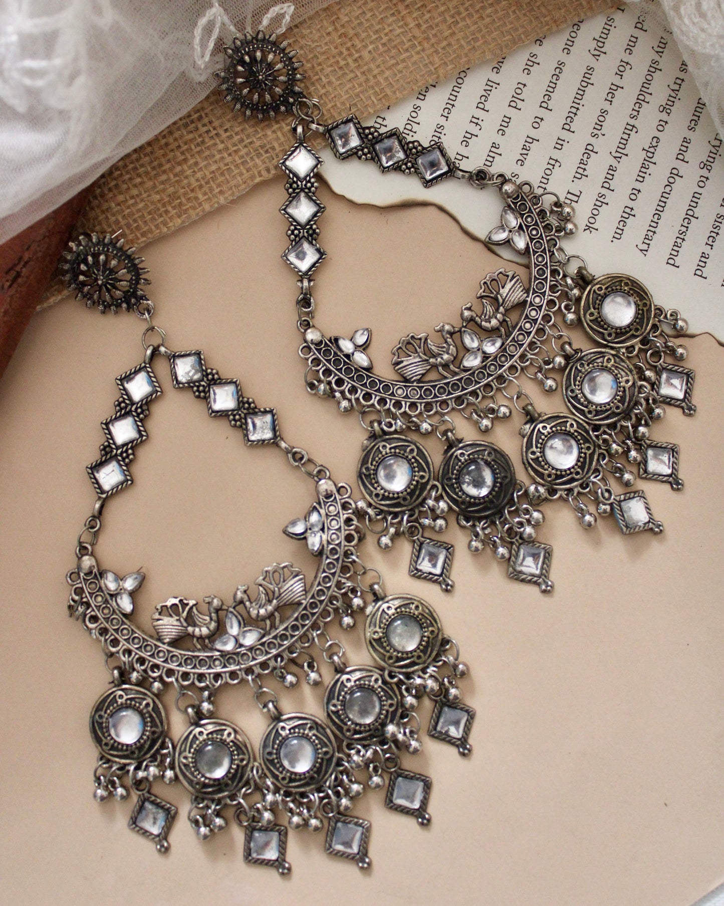 Antara Oversized Chaandbaali