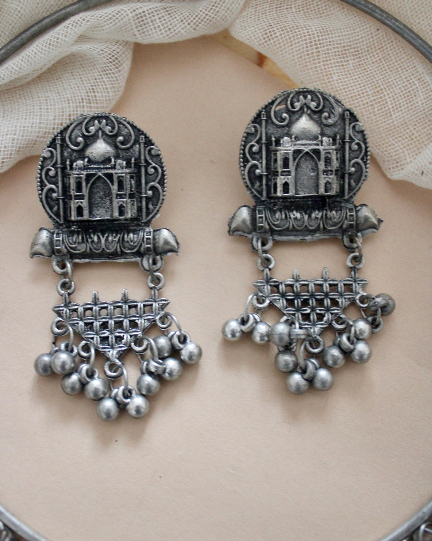 Taj Hasli Necklace