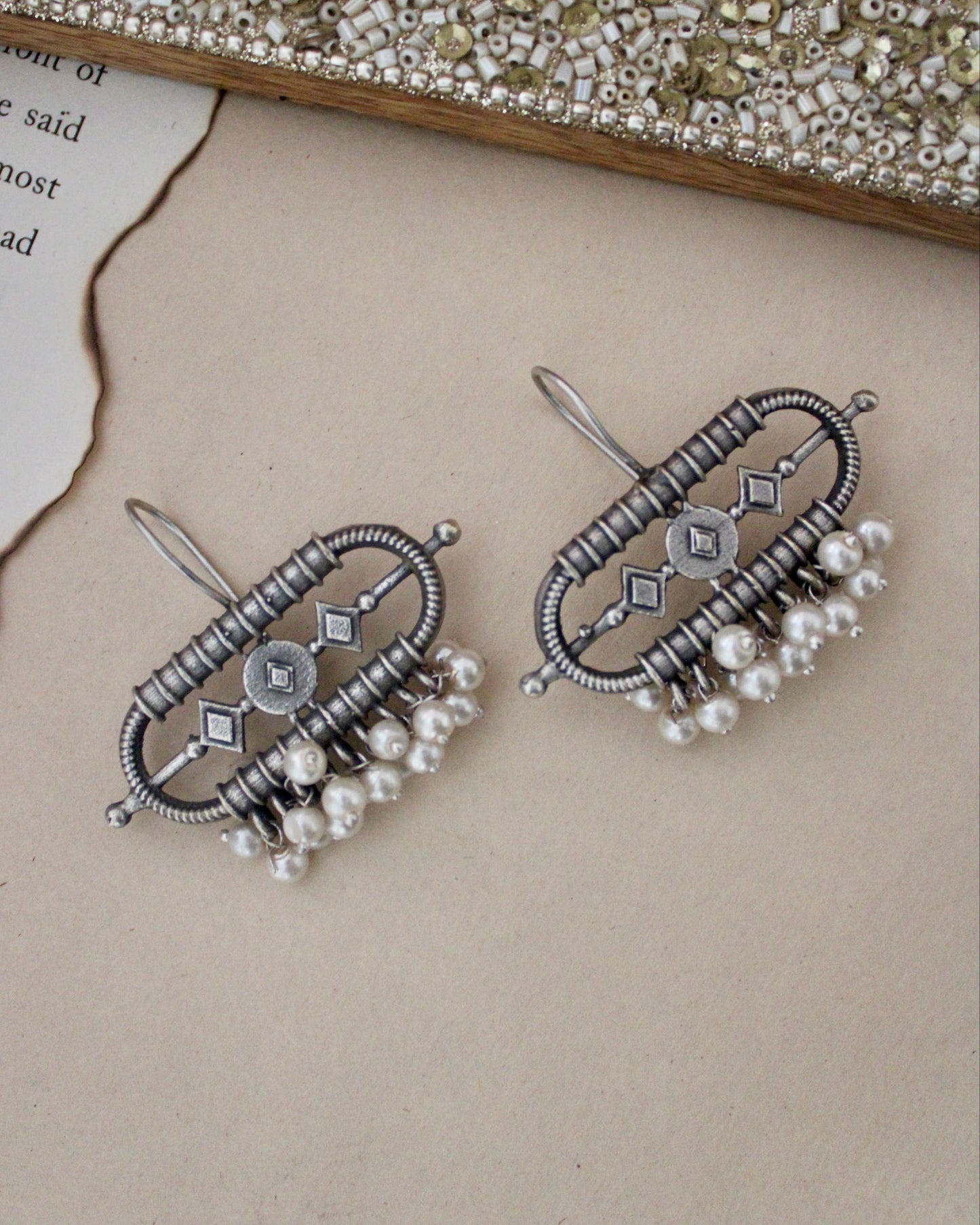 Saadgi Hook Earrings