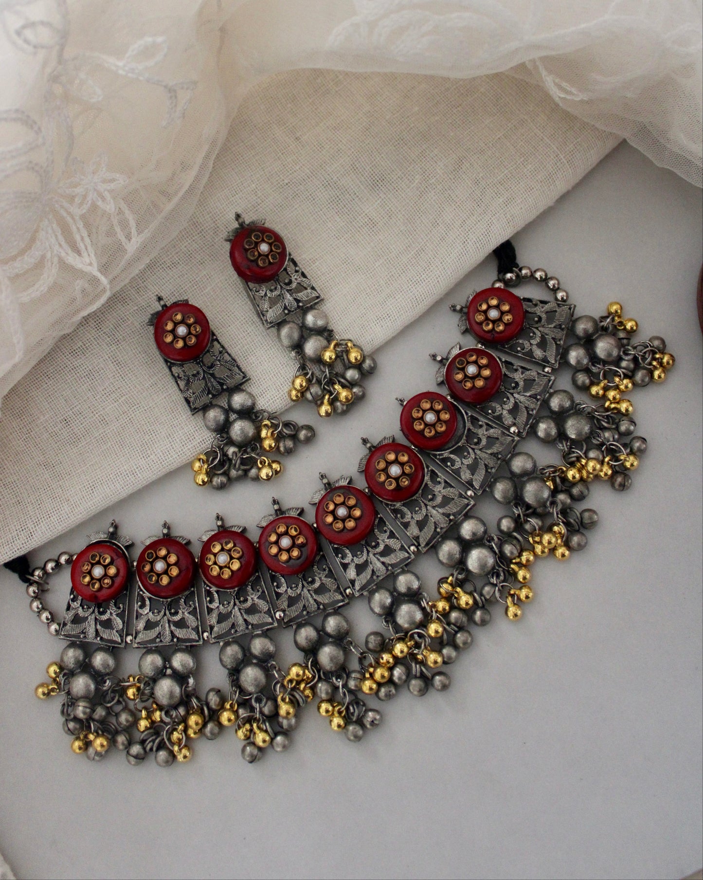 Aarshi Dual Tone Necklace Set