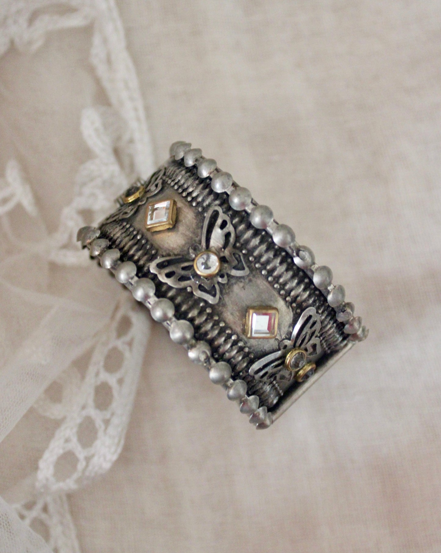 Butterfly Oxidised Dual Tone Kada