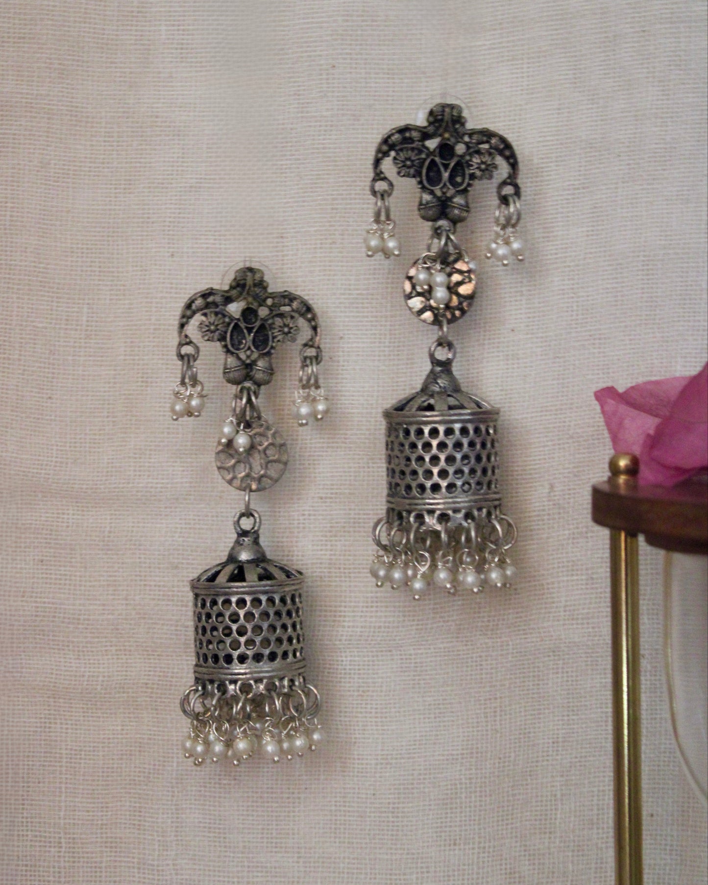 Nushka Jhumka