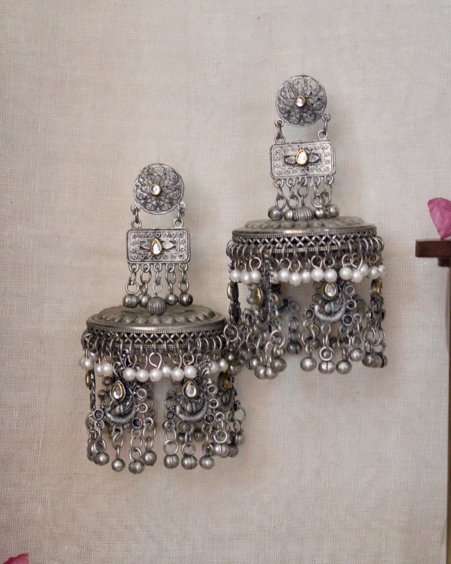 Nidhy Jhumkas
