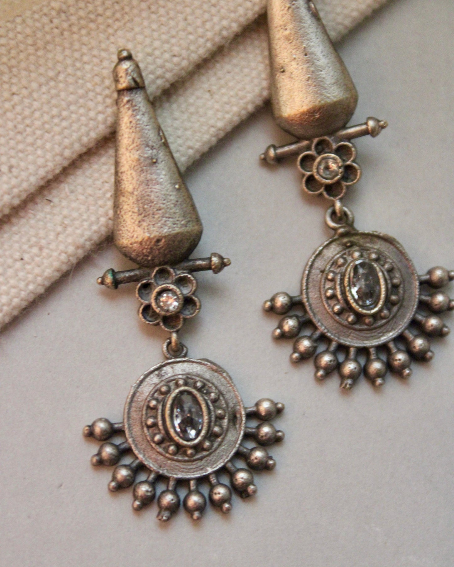 Inaaya Earrings