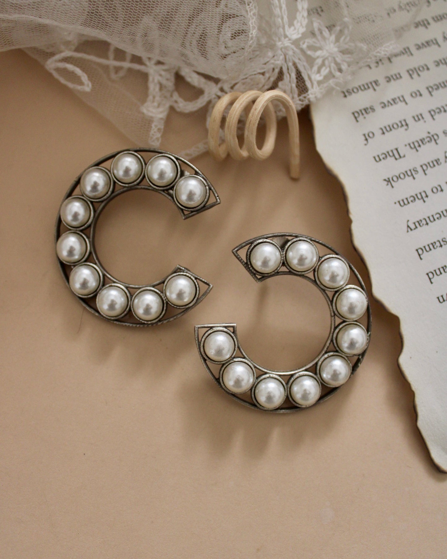 Isha Jumbo Studs