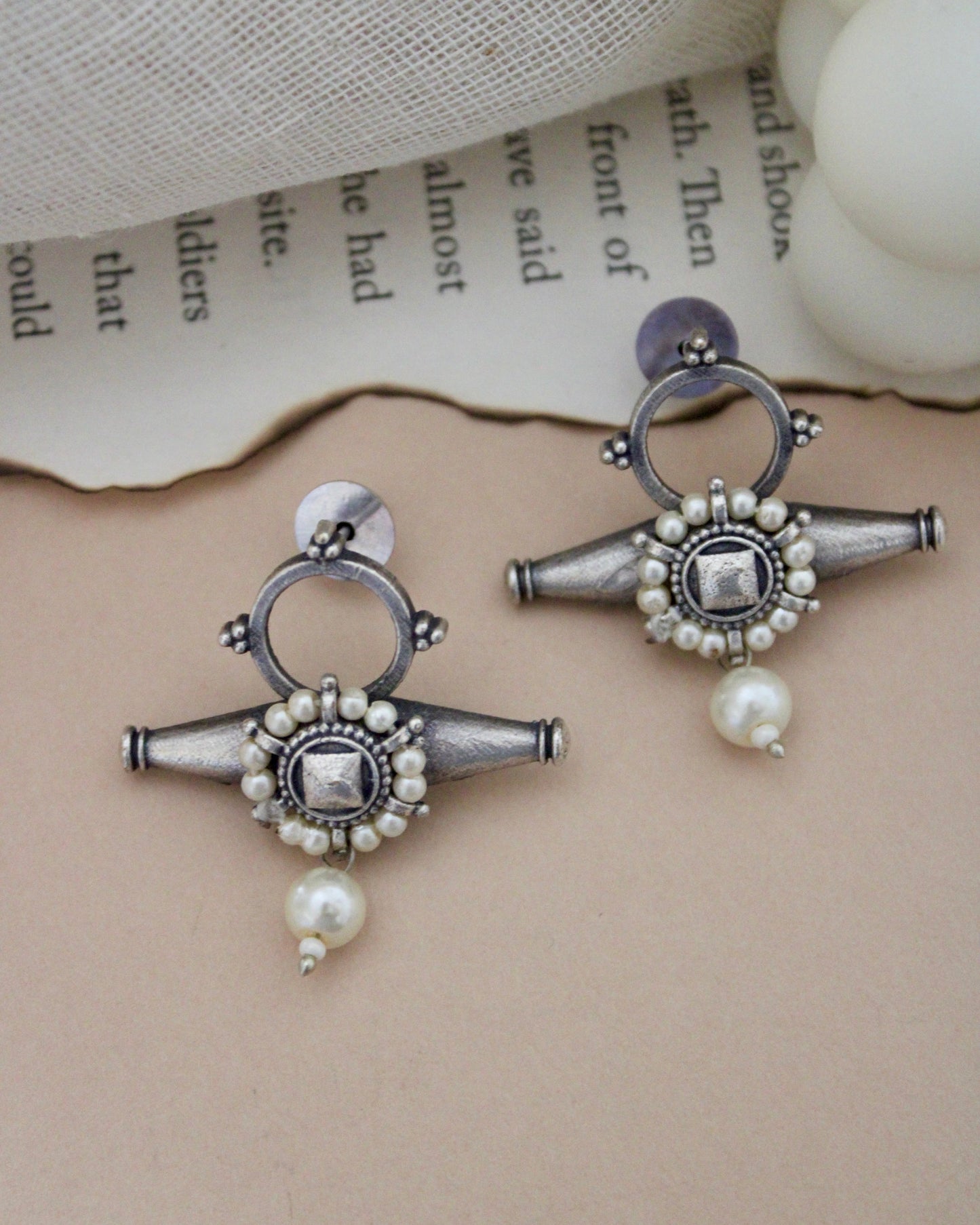 Raahi Brass Studs