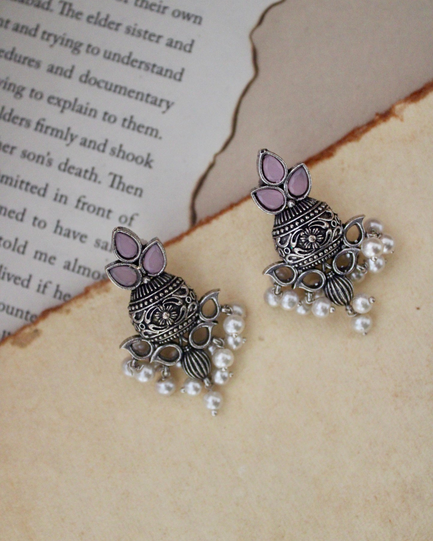 Aranshi Kalash Studs