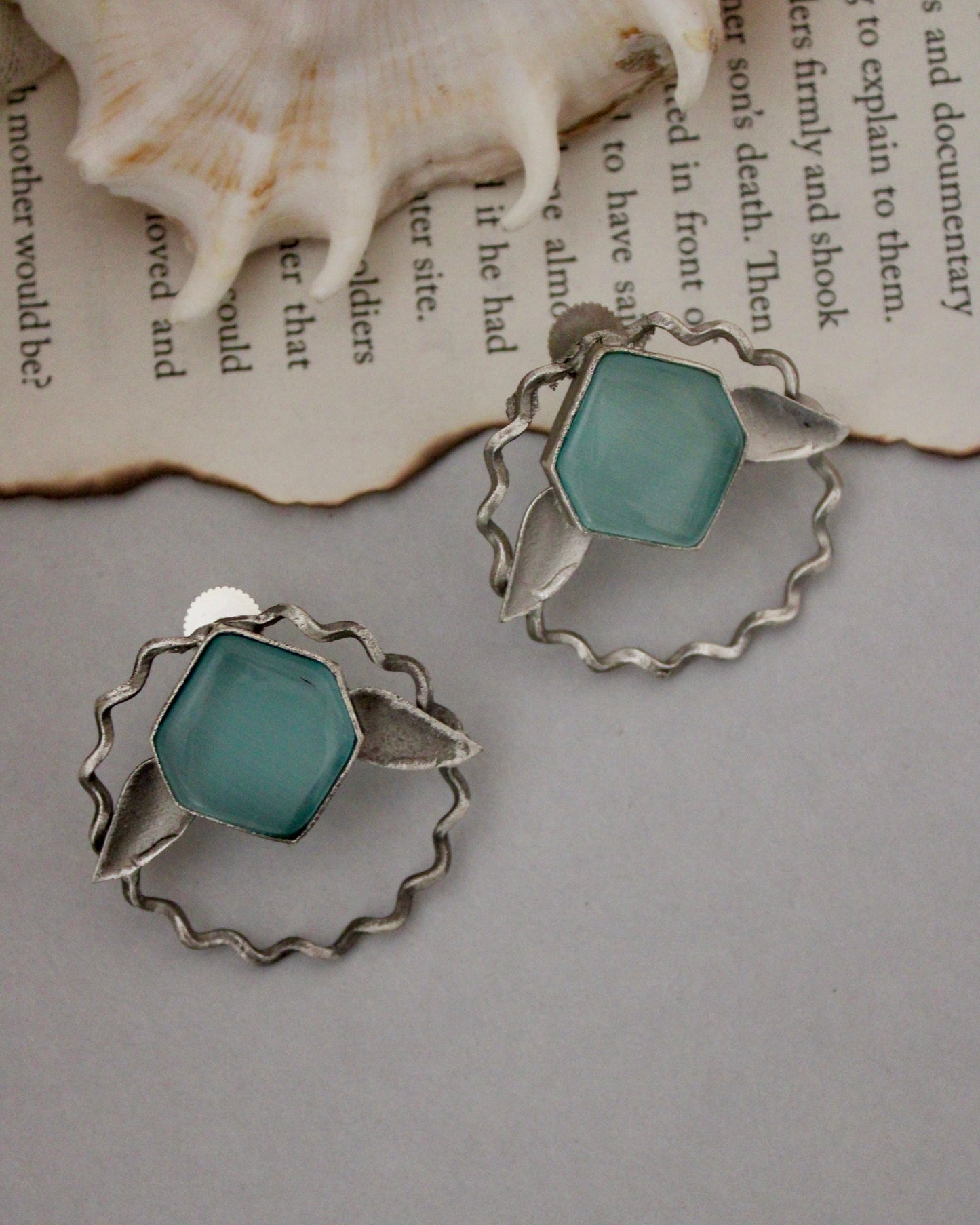 Roshni Brass Studs