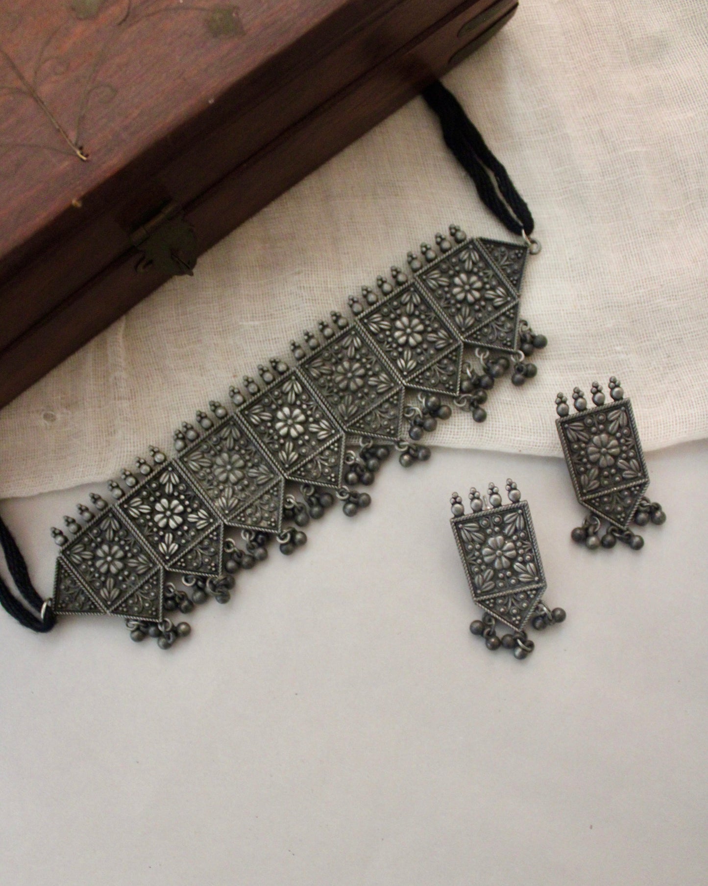 Tanishka Choker Set