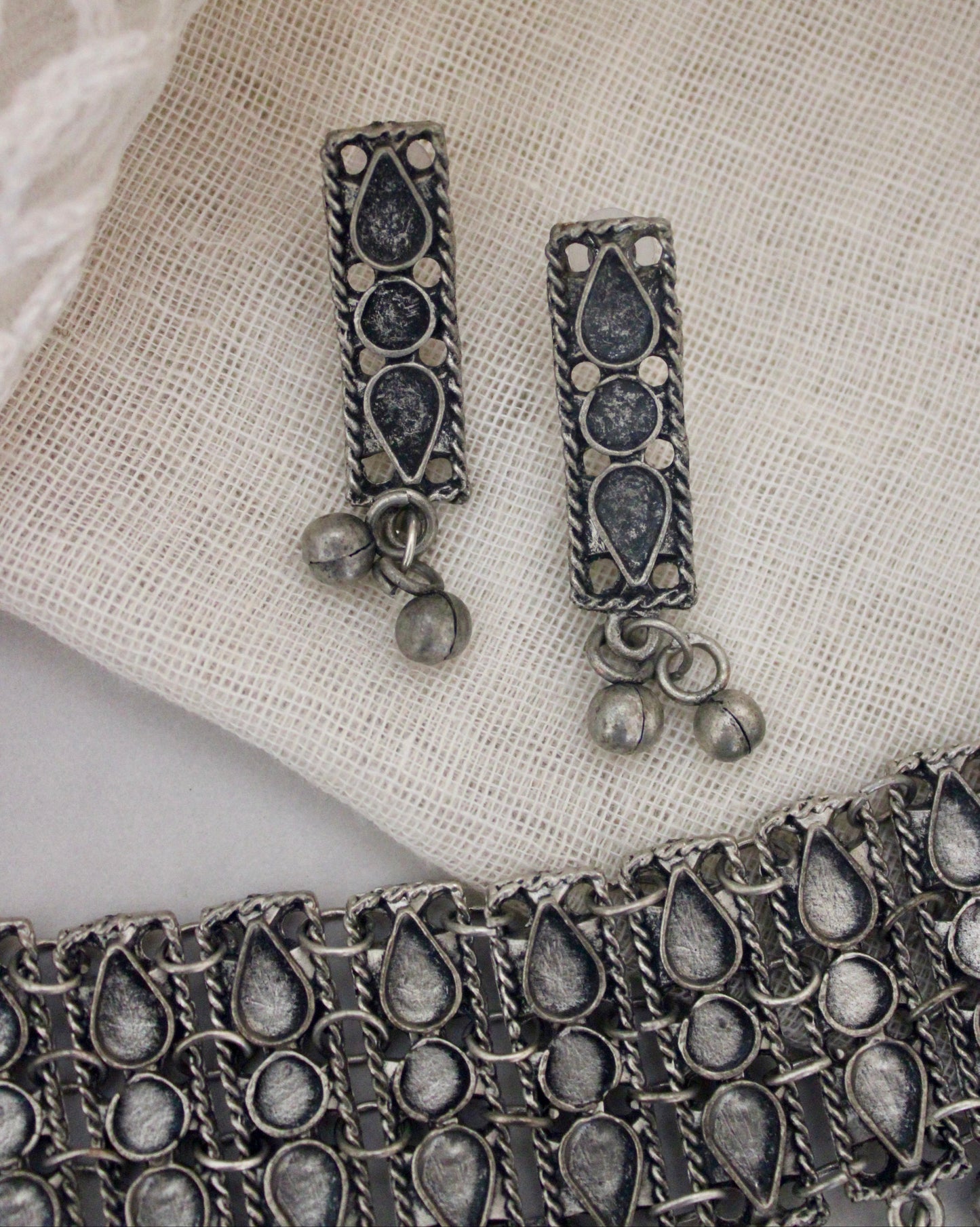 Alaina Oxidised Choker Set
