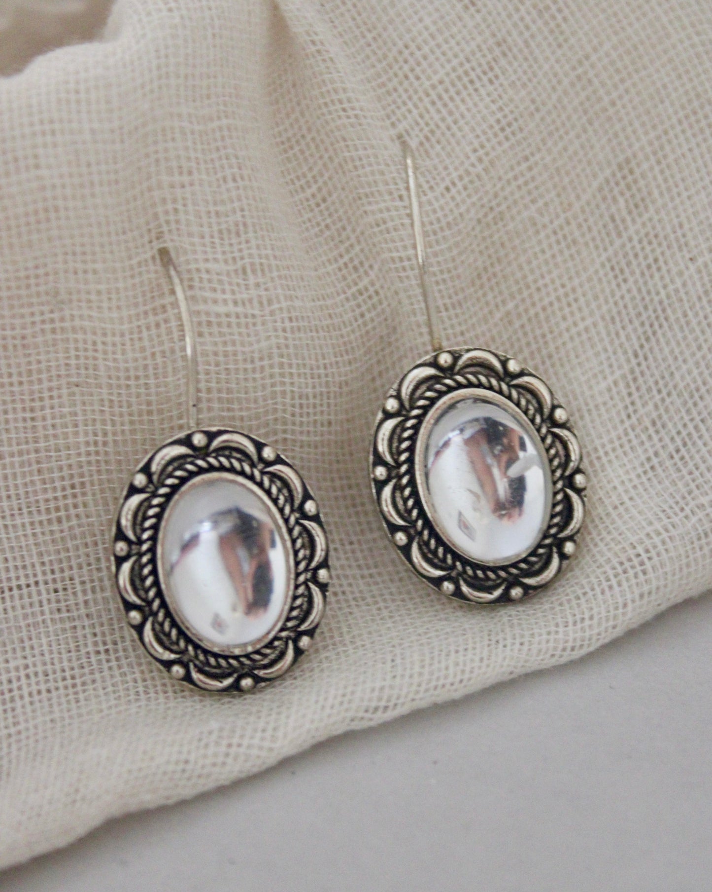 Miraya Hook Studs