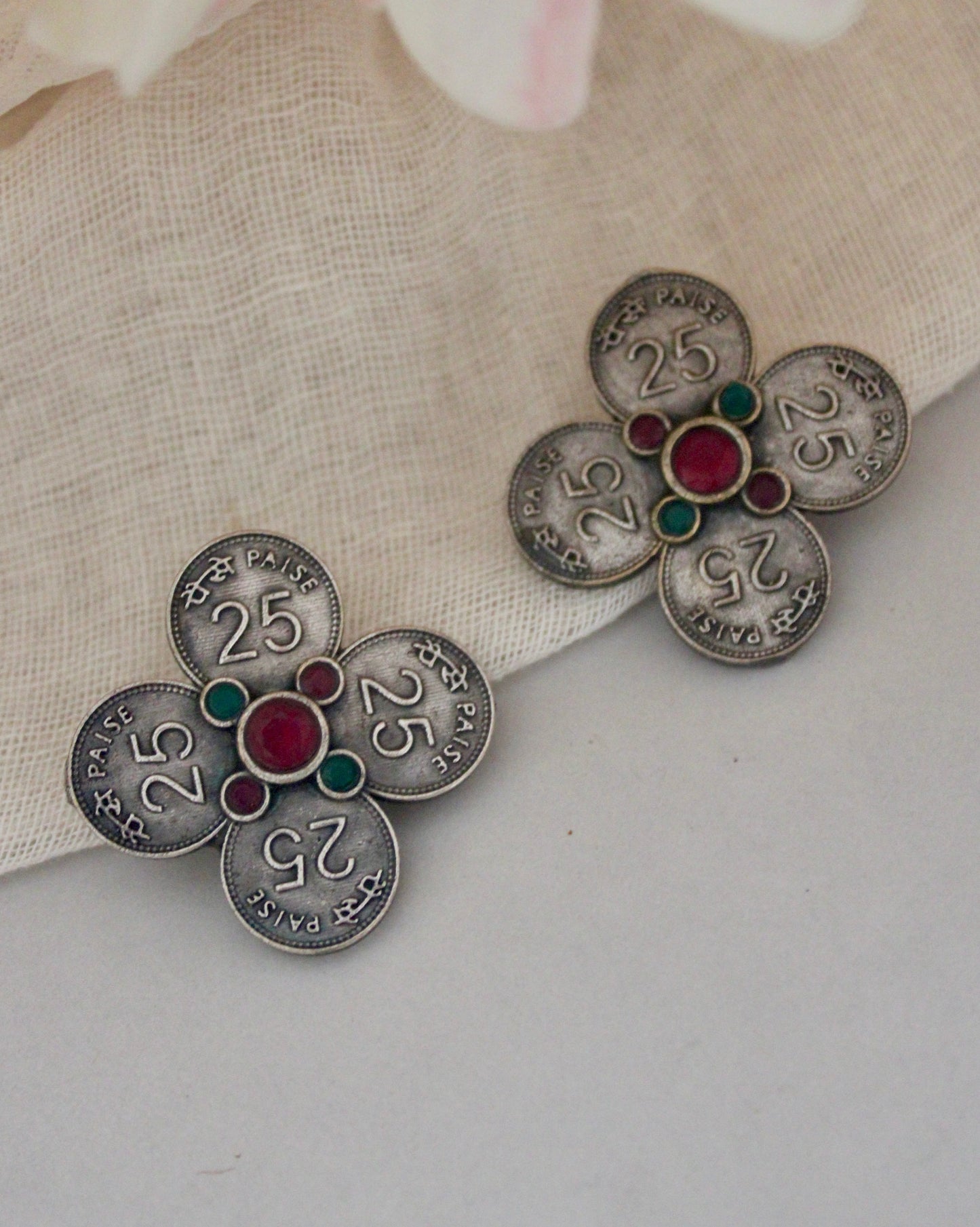 25 Paisa Brass Studs