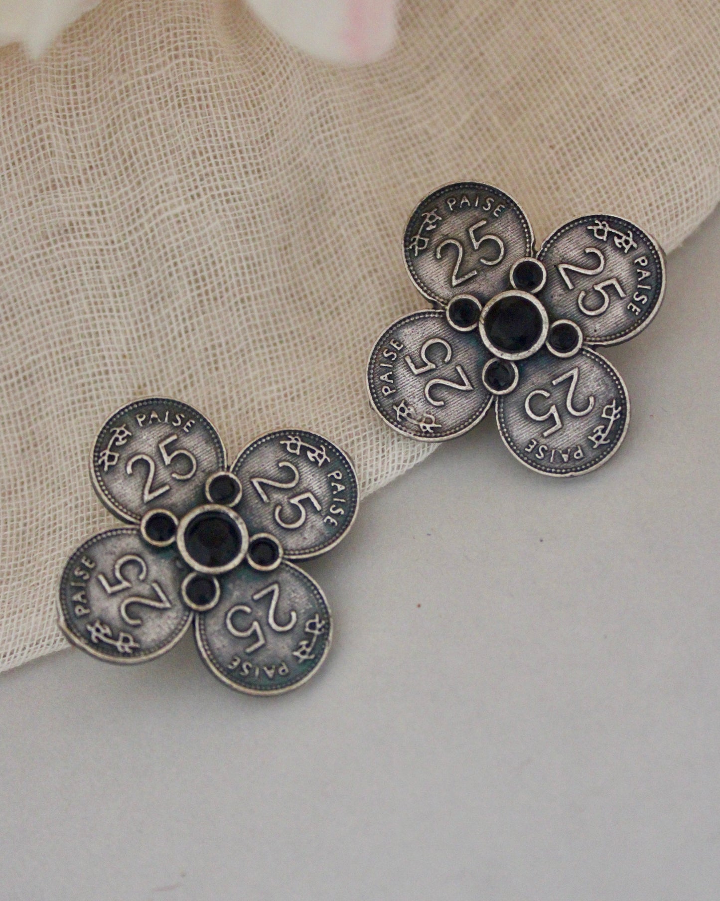 25 Paisa Brass Studs