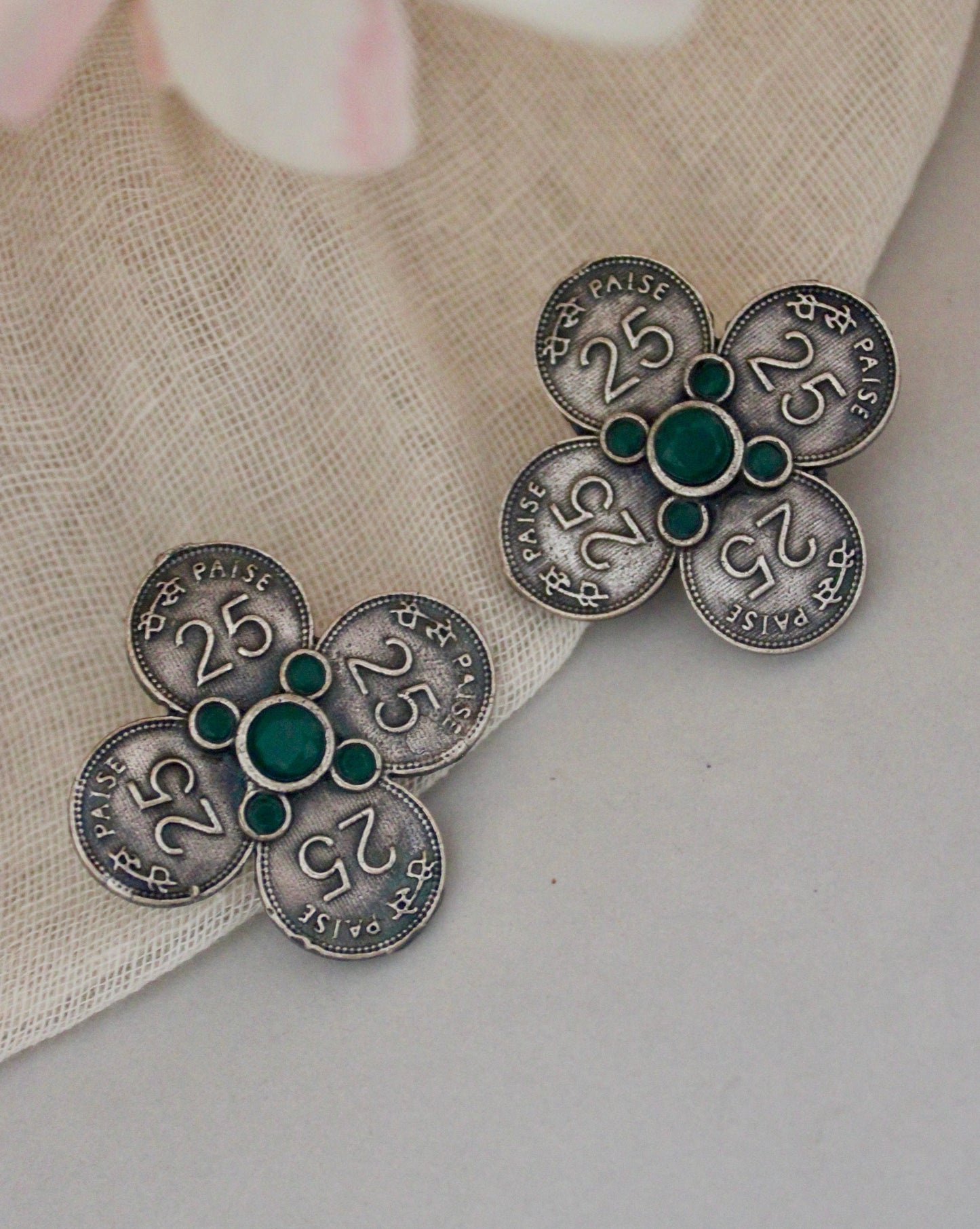 25 Paisa Brass Studs