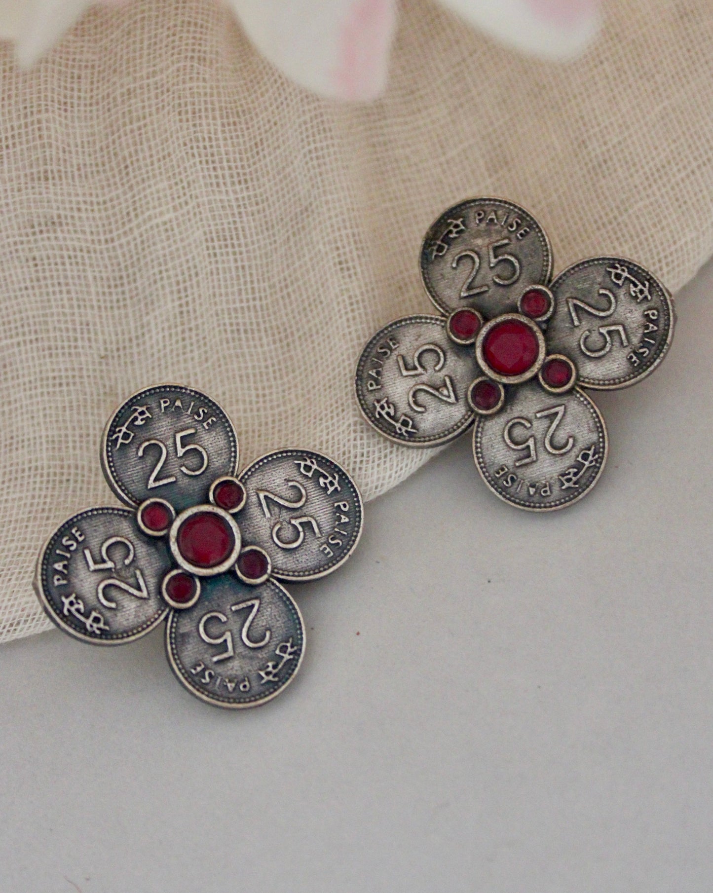 25 Paisa Brass Studs