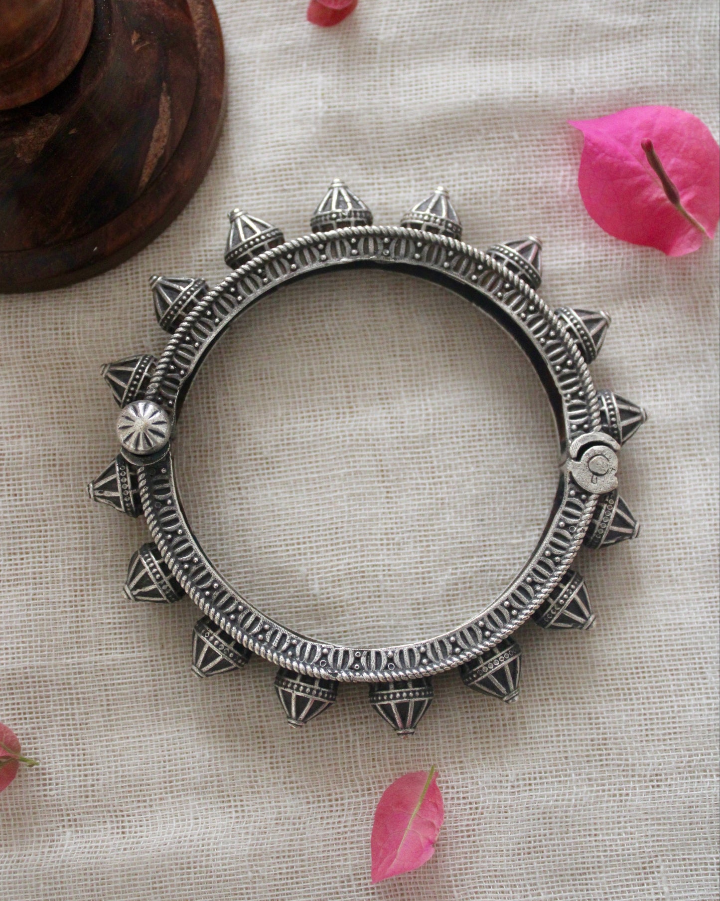 Aaroh Brass Kada