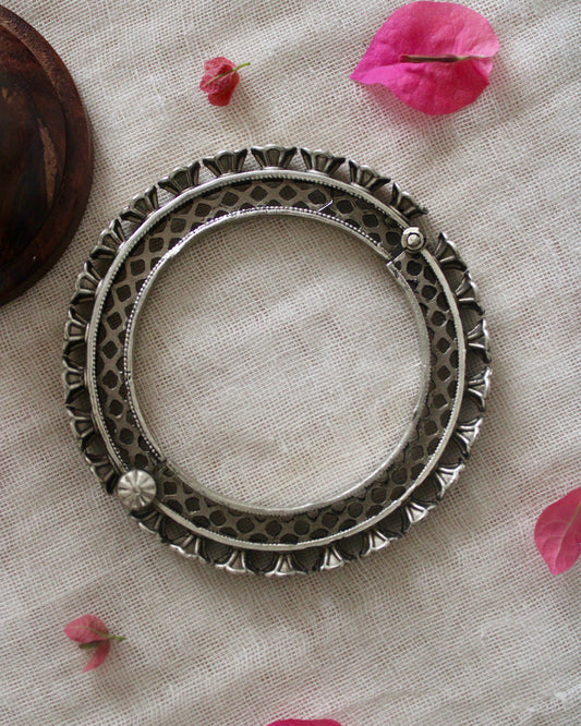 Namita Brass Kada