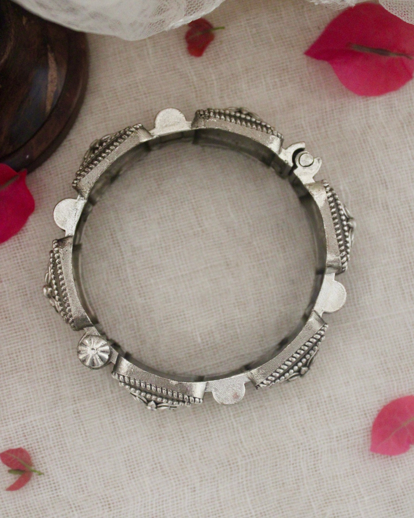 Phool Brass Kada
