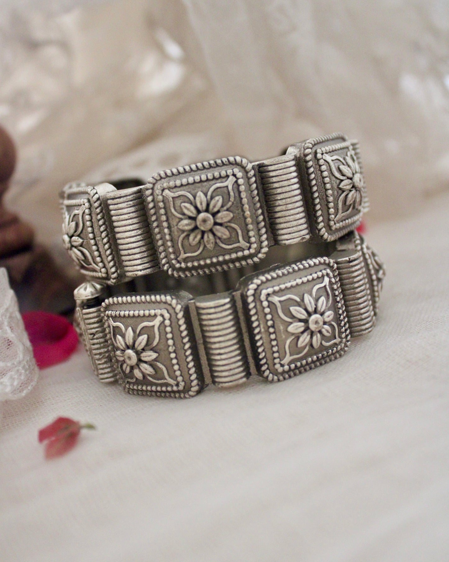 Phool Brass Kada