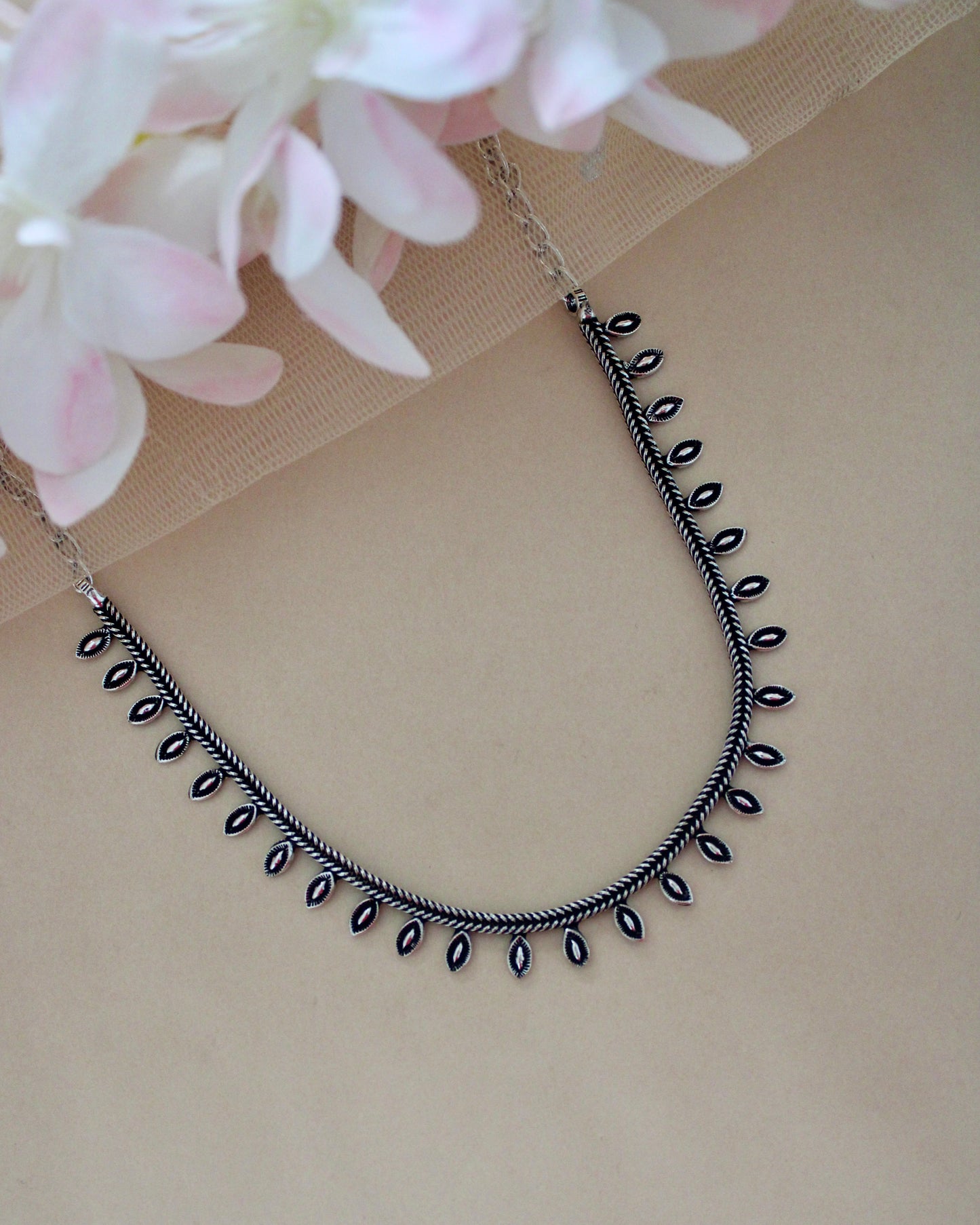 Saanvi Choker