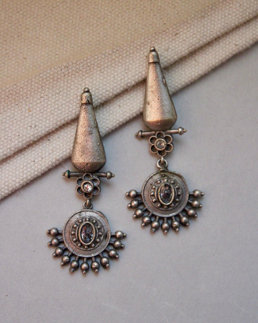 Inaaya Earrings